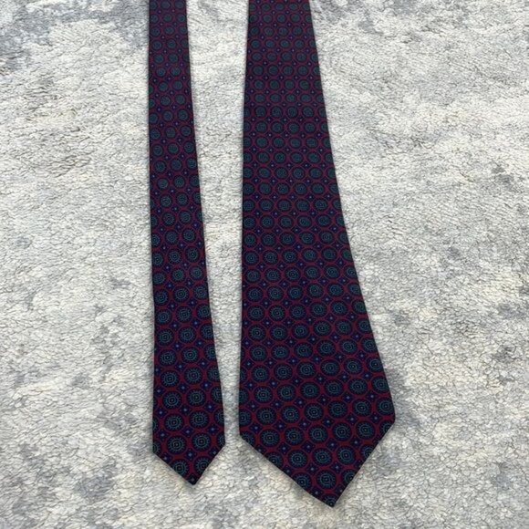 Ungaro Paris Handmade in Spain Silk Neck Tie Business Formal Party Geometric - Picture 8 of 10